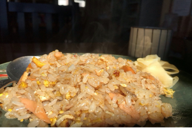 くまのや鮭魚炒飯